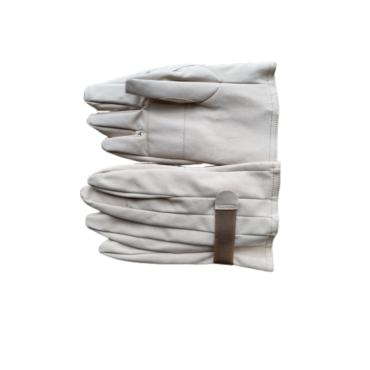 Low voltage protective gloves